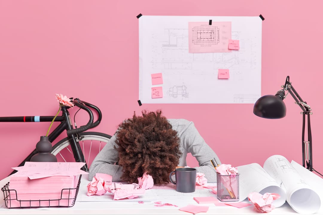 ¿Te Enfrentas al Bloqueo Creativo? Evita la Fatiga y Mantén un Flujo Constante de Ideas Brillantes